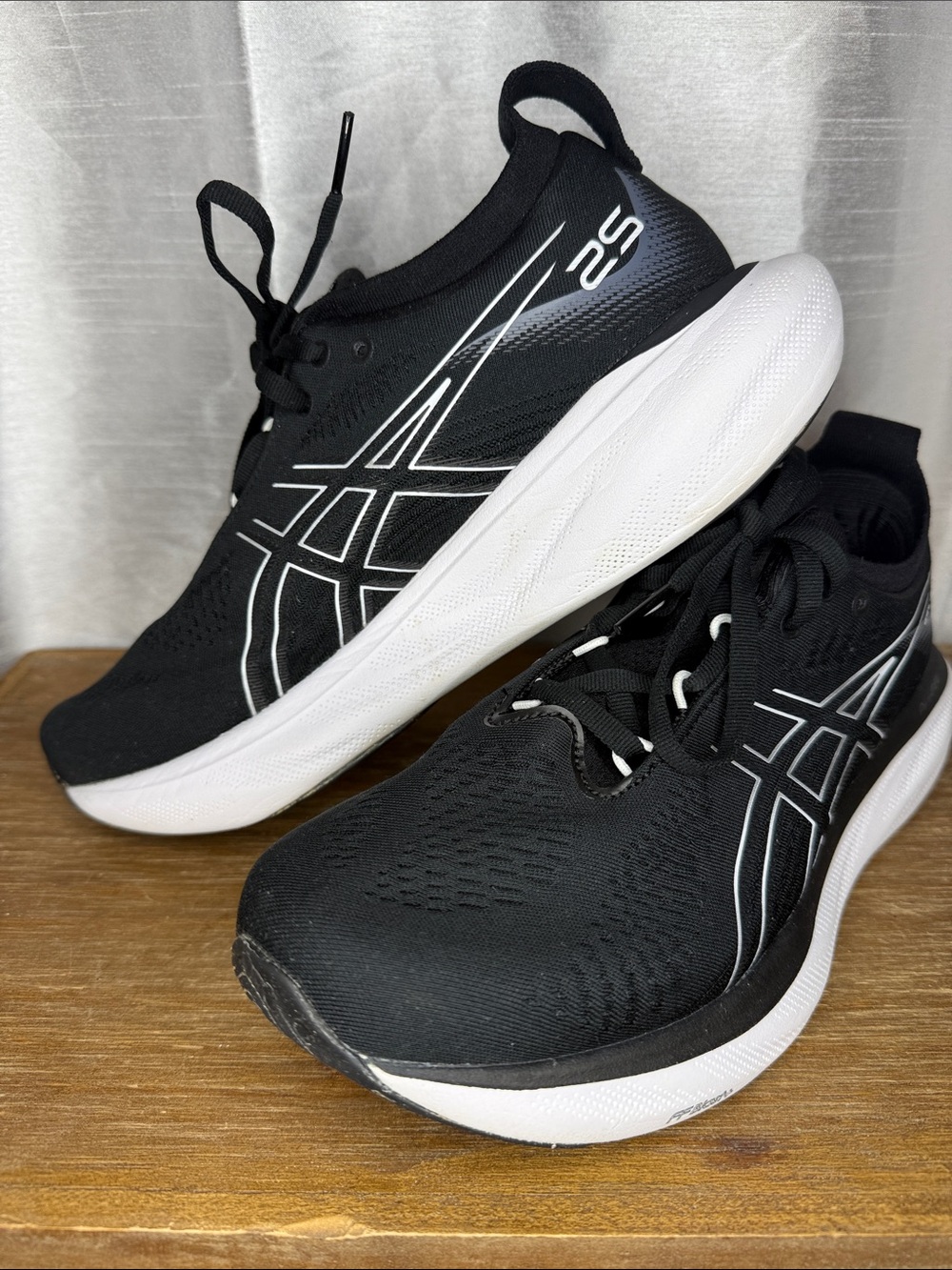 ASICS Gel Nimbus 25 Running Training Women’s 9.5 1012B356 Black Pure Silver